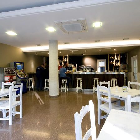 Hotel Salbatoreh Beasain Bagian luar foto